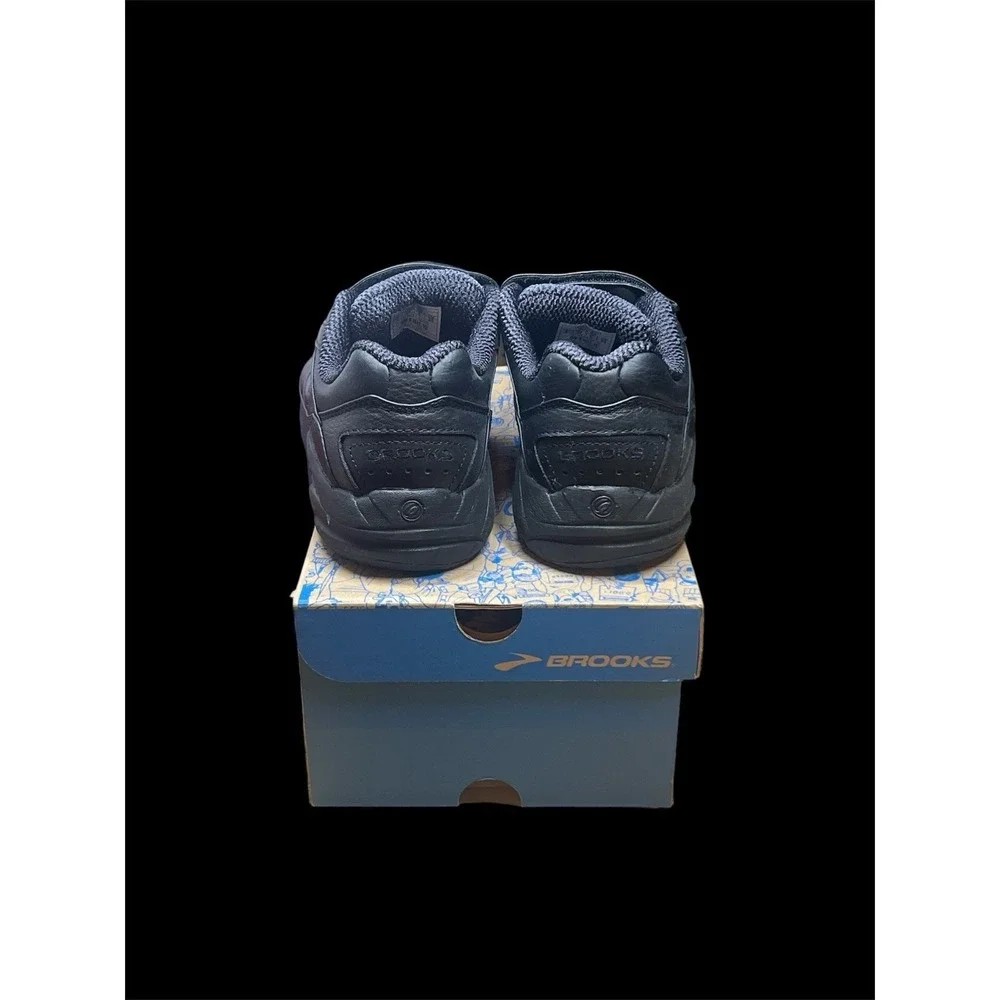 Size 8 - Brooks Addiction Walker V-Strap Black - 120033-1D-001‎